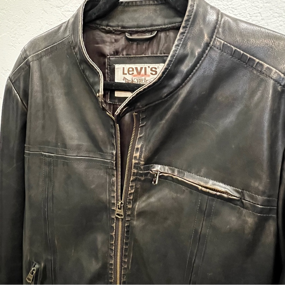 Levi’s leather men’s jacket dark brown